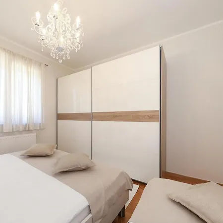 Ferienhaus Monty *