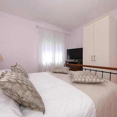 Bella Monty Zadar